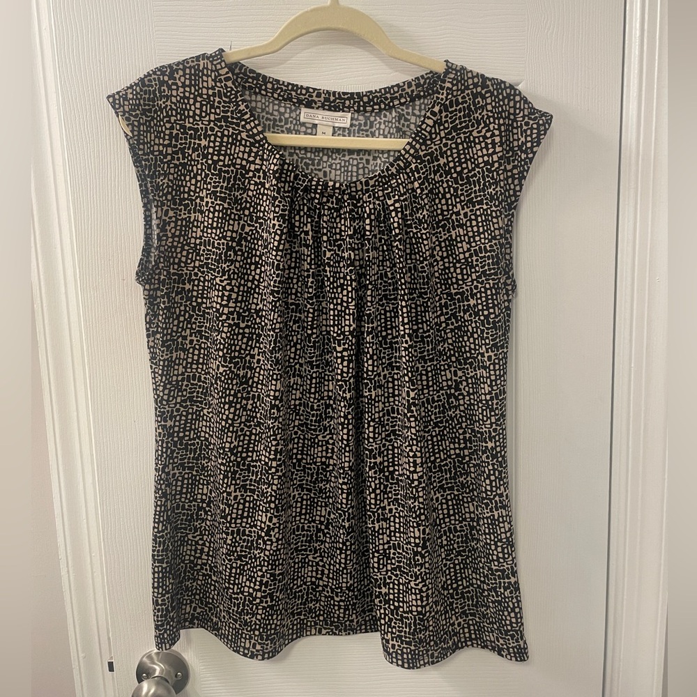Women’s Dana Buchman Black and Tan Top (Medium)
